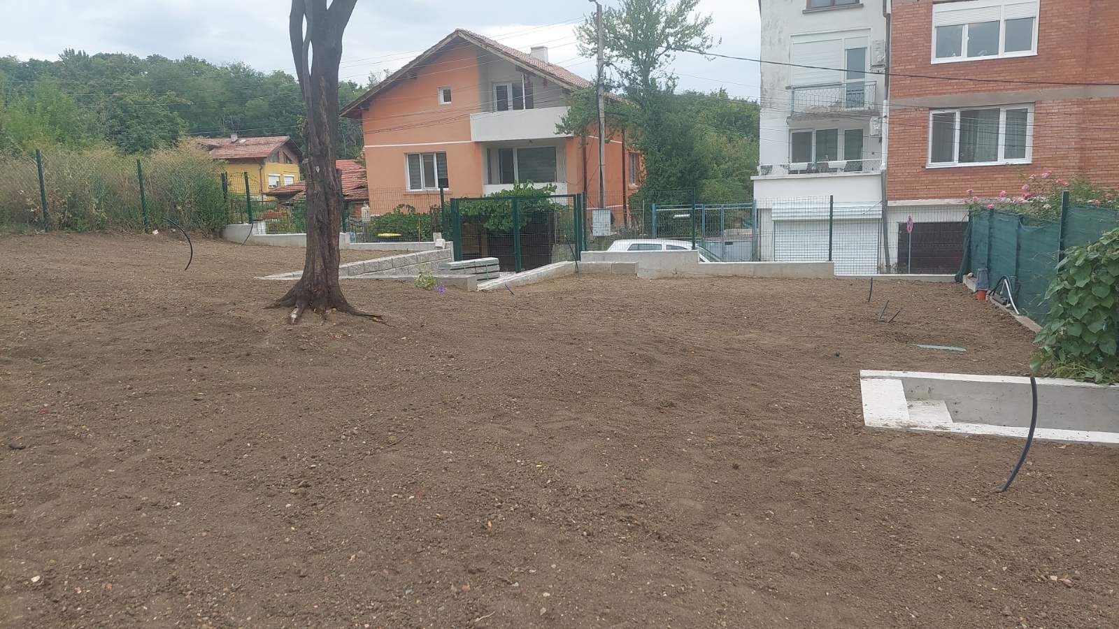 Подготовка на терена за затревяване 03